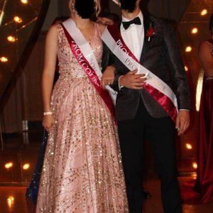 Bought from Dillards in 2019, Coya Collection. Size: M, Dark Blush Pink.